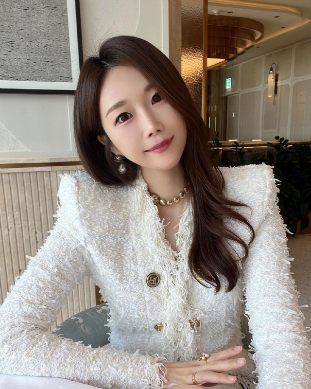 惠然的第一张照片--安阳相亲服务中心