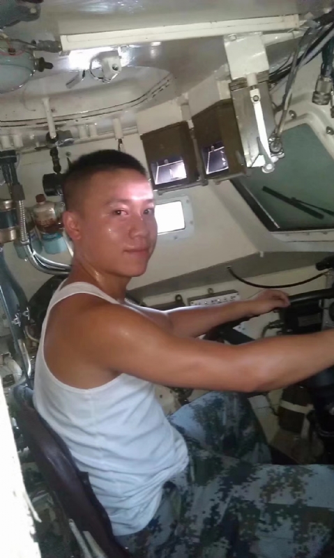 哥哥的第一张照片--安阳相亲服务中心