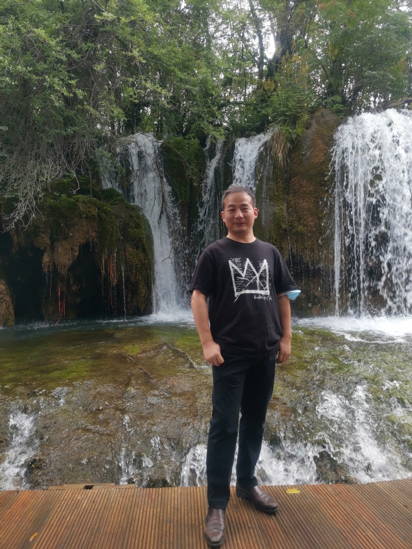 任君君的第一张照片--安阳相亲服务中心