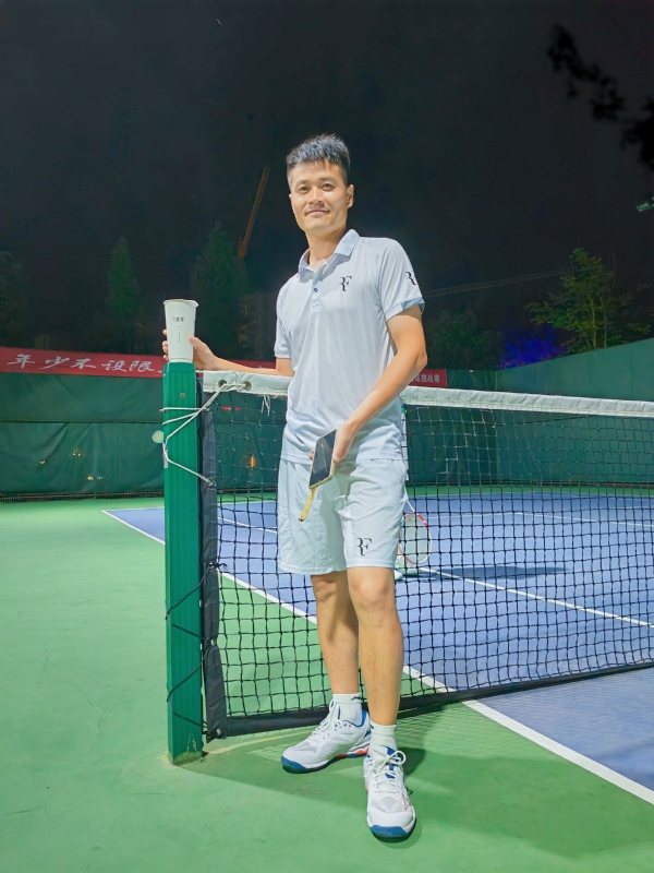 网球罗的第五张照片--安阳相亲服务中心