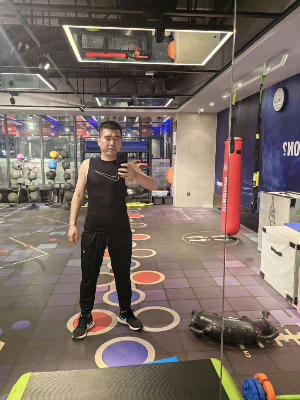 哈哈哈哈哈的第一张照片--安阳相亲服务中心