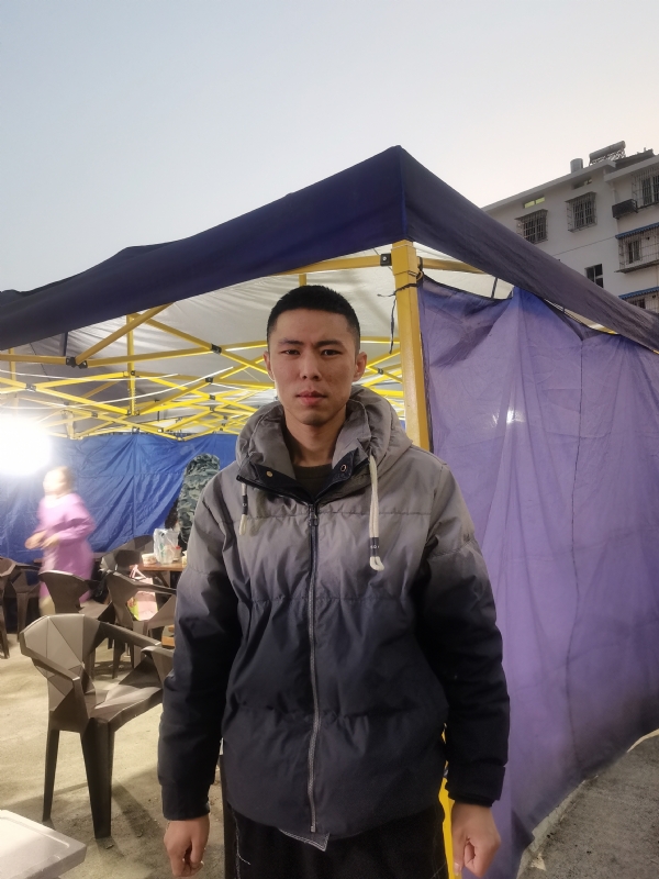 谁谁谁的第一张照片--安阳相亲服务中心