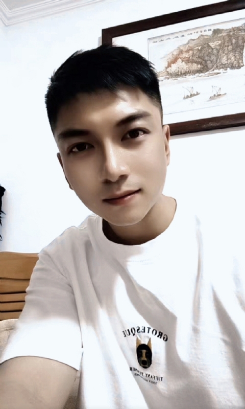 正直的火焰的第一张照片--安阳相亲服务中心