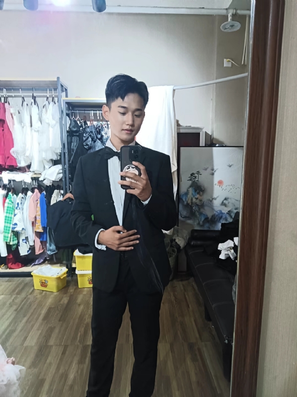 李梓宇的第一张照片--安阳相亲服务中心