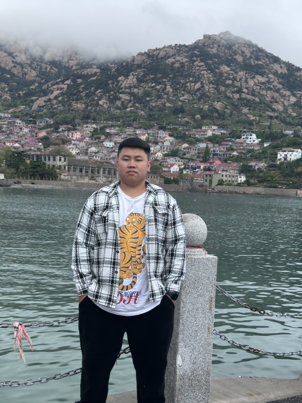 谨慎的第一张照片--安阳相亲服务中心