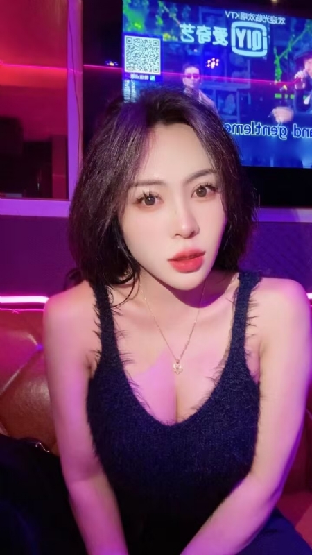 素素可月的第一张照片--安阳相亲服务中心