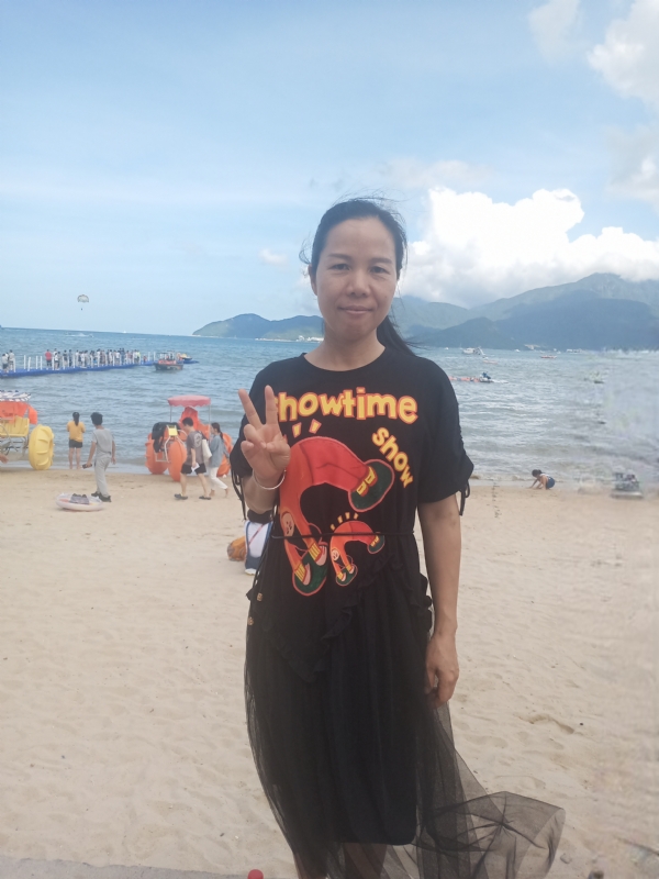 容容的第一张照片--安阳相亲服务中心