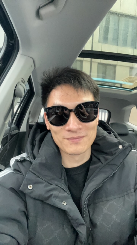 男孩的第一张照片--安阳相亲服务中心