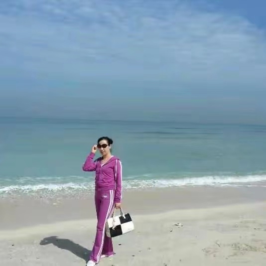 红红的第一张照片--安阳相亲服务中心