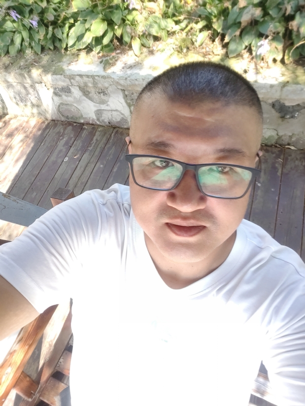 羊十八的第一张照片--安阳相亲服务中心