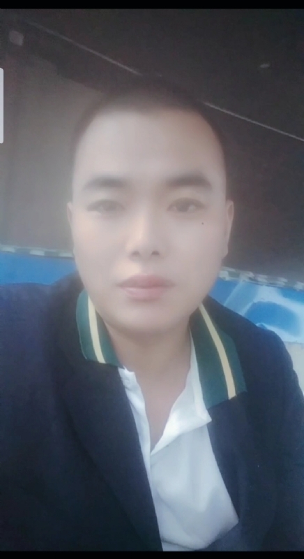 阳光男孩的第一张照片--安阳相亲服务中心