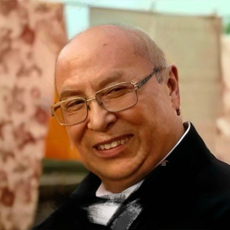 牵着猪儿看秀儿的第一张照片--安阳相亲服务中心