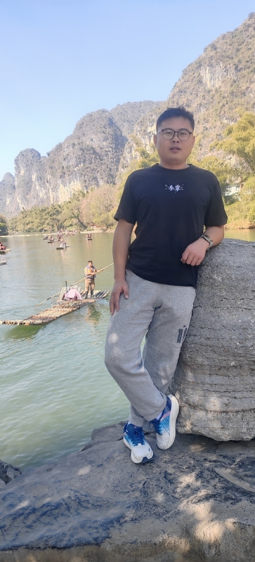 受过伤的狼的第三张照片--安阳相亲服务中心