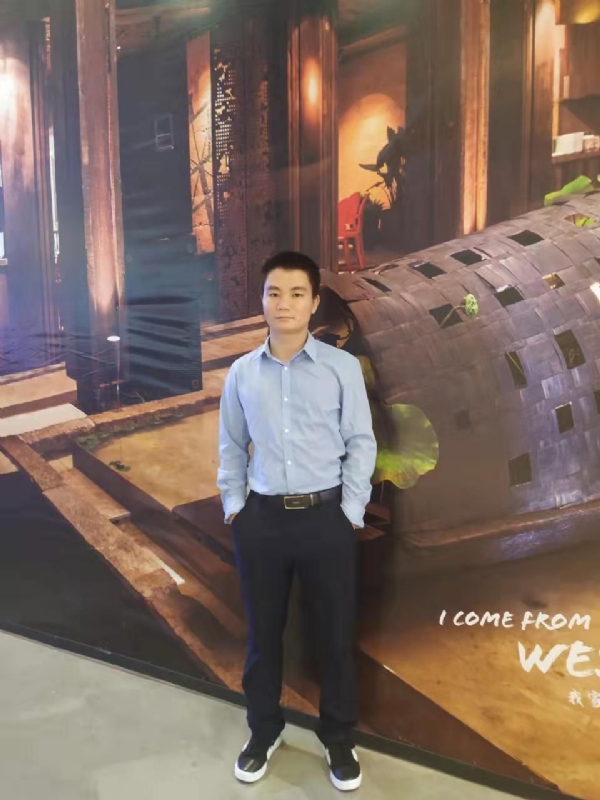 梧桐枫叶的第一张照片--安阳相亲服务中心