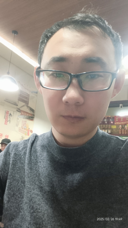 黑黑一笑的第一张照片--安阳相亲服务中心