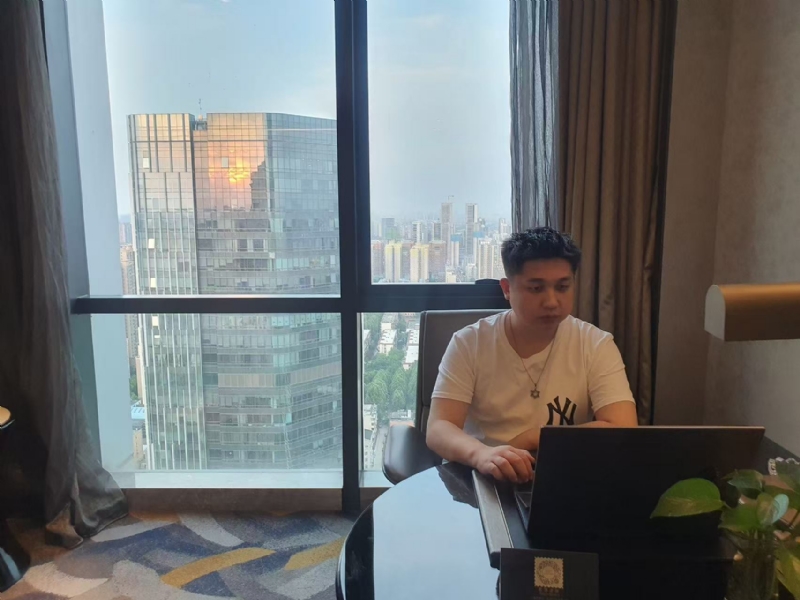 ying的第一张照片--安阳相亲服务中心