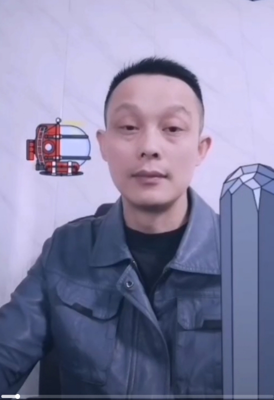 易进的第三张照片--安阳相亲服务中心