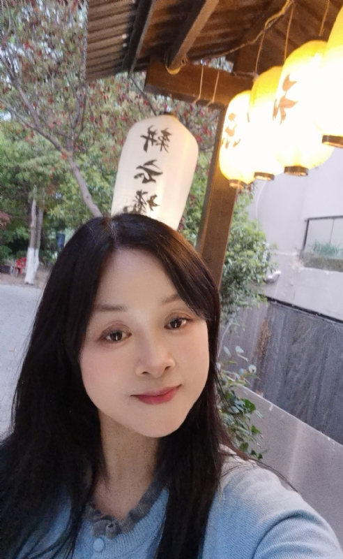 伊伊的第一张照片--安阳相亲服务中心