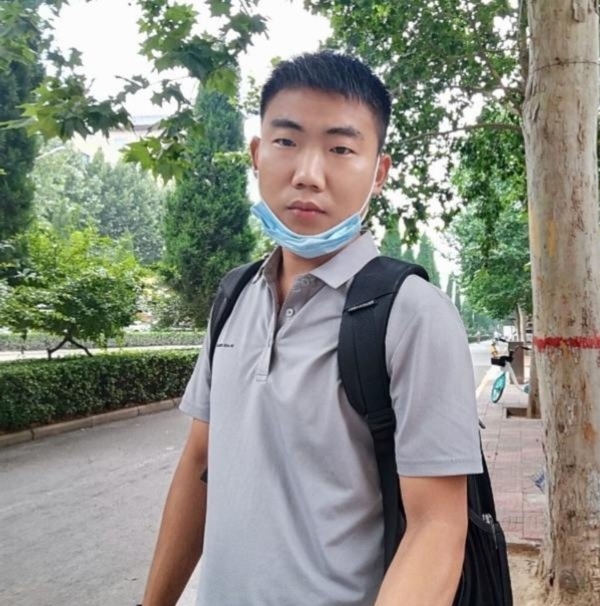 90年男征婚的第一张照片--安阳相亲服务中心