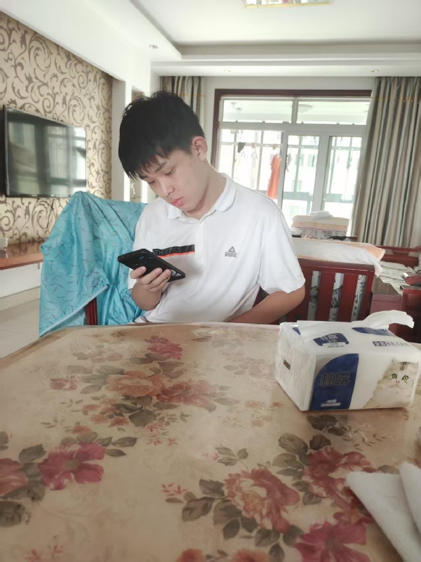 铁在烧的第一张照片--安阳相亲服务中心