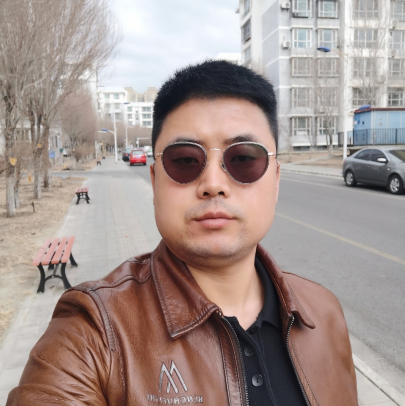 月下听风的第一张照片--安阳相亲服务中心