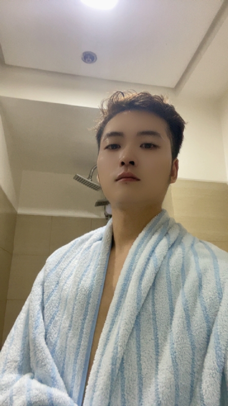 凡尘的第一张照片--安阳相亲服务中心