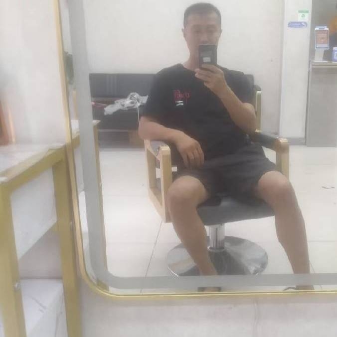 闫杰的第一张照片--安阳相亲服务中心