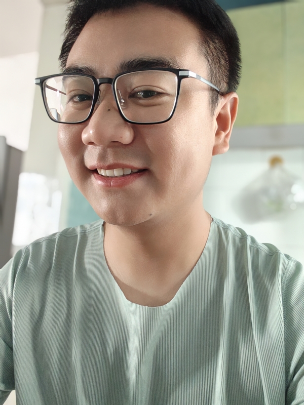 田田向上的第一张照片--安阳相亲服务中心