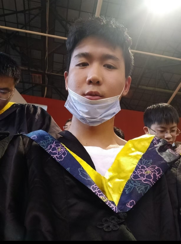 落落大方的第一张照片--安阳相亲服务中心