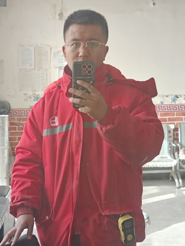 鹤某的第一张照片--安阳相亲服务中心