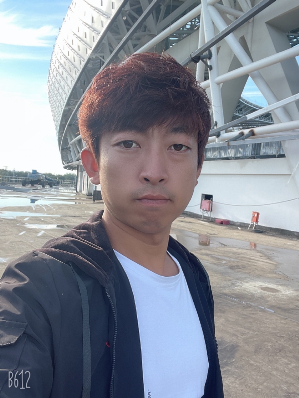 绅士大男孩的第一张照片--安阳相亲服务中心