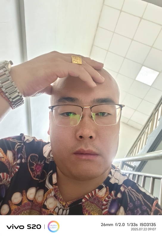 一生诺言的第五张照片--安阳相亲服务中心