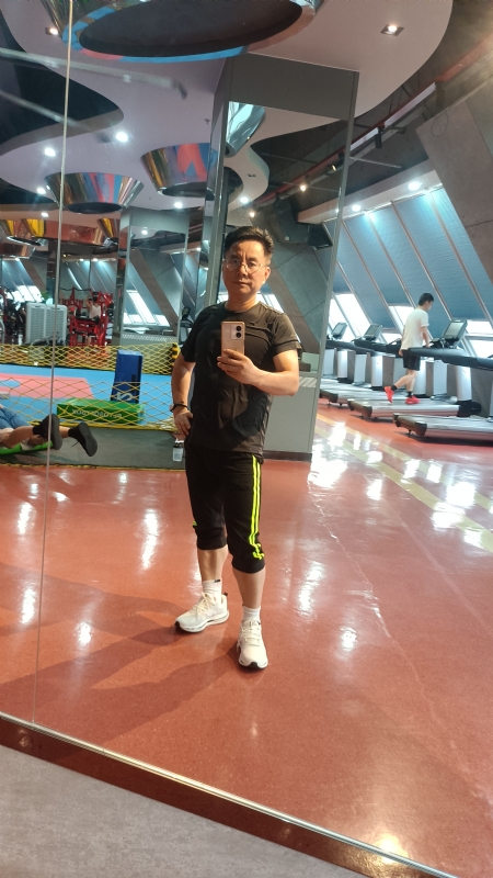 凭水相逢的第一张照片--安阳相亲服务中心