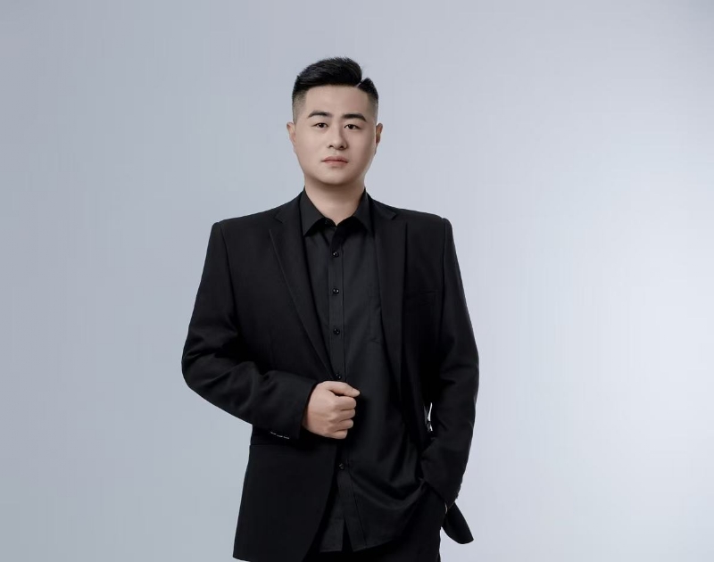 荣泽的第一张照片--安阳相亲服务中心