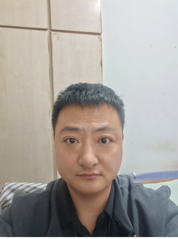 追爱大叔的第一张照片--安阳相亲服务中心