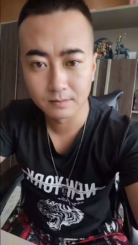 Luck耀的第一张照片--安阳相亲服务中心