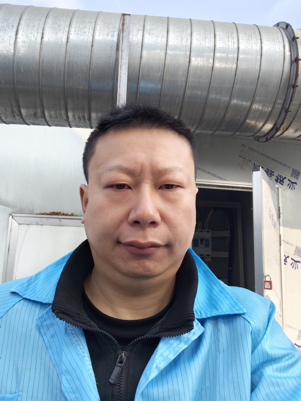 太阳迷眼的第一张照片--安阳相亲服务中心