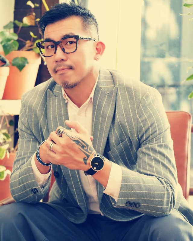 晚风渡半舟的第一张照片--安阳相亲服务中心