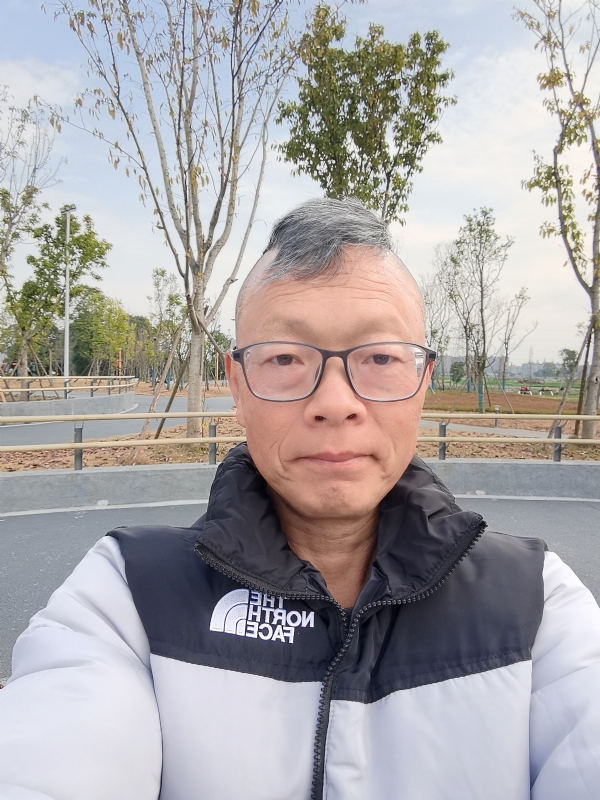 做喜欢的事的第一张照片--安阳相亲服务中心