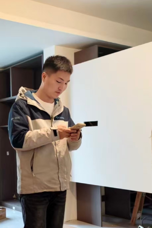 熊展的第一张照片--安阳相亲服务中心