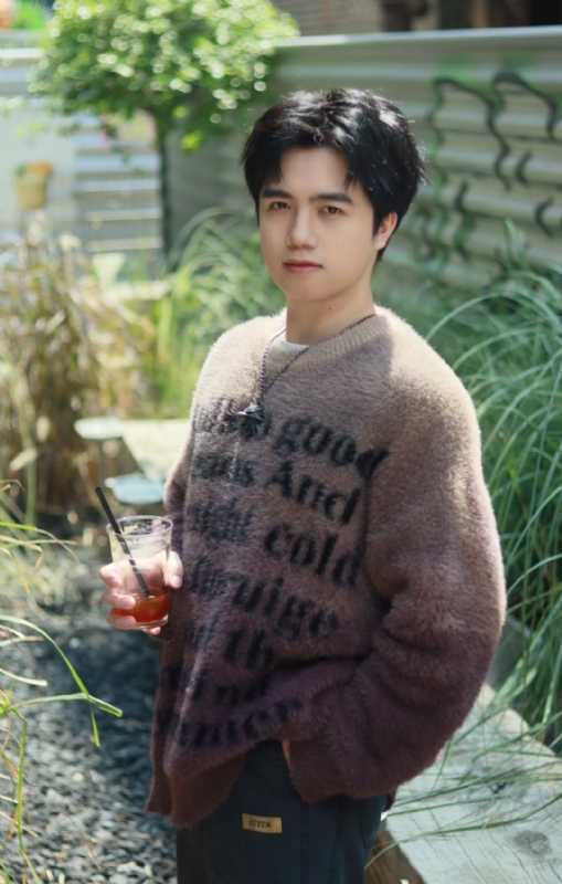 檐下雨的第二张照片--安阳相亲服务中心