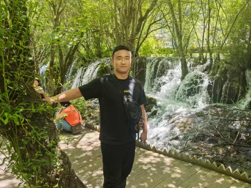 不管多累的第一张照片--安阳相亲服务中心