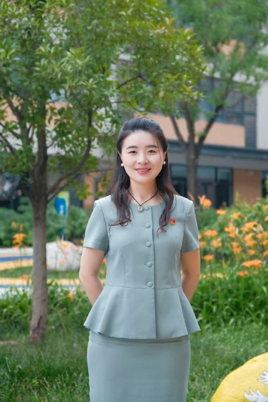 弯弯的第一张照片--安阳相亲服务中心