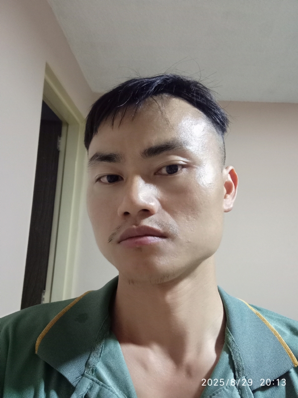 自简的第一张照片--安阳相亲服务中心