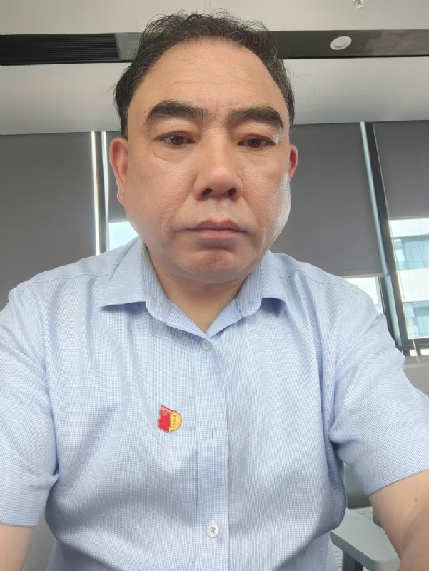 邹先生的第三张照片--安阳相亲服务中心