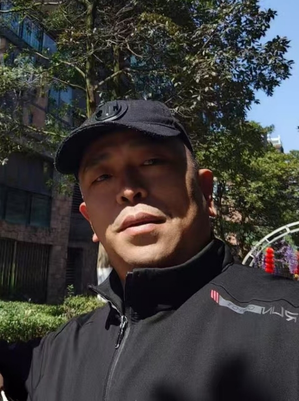 蓝色海洋的第一张照片--安阳相亲服务中心