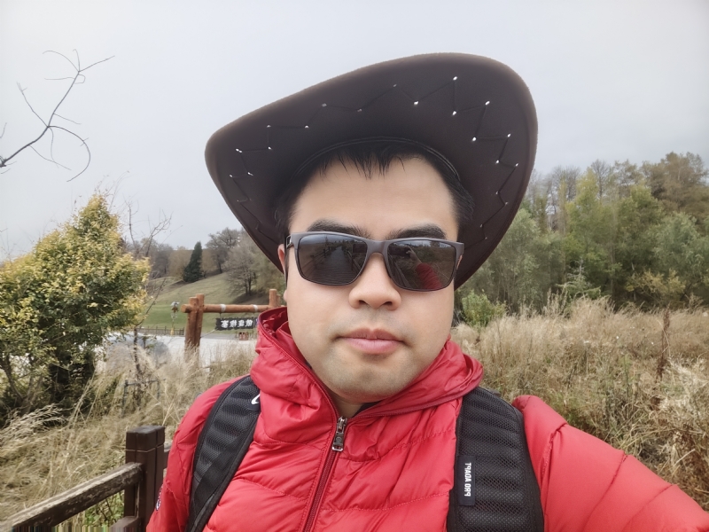 欢乐的笑的第一张照片--安阳相亲服务中心